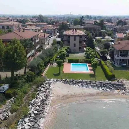 Apartamento Timetofreedom Privatstrand Mit Pool Sirmione