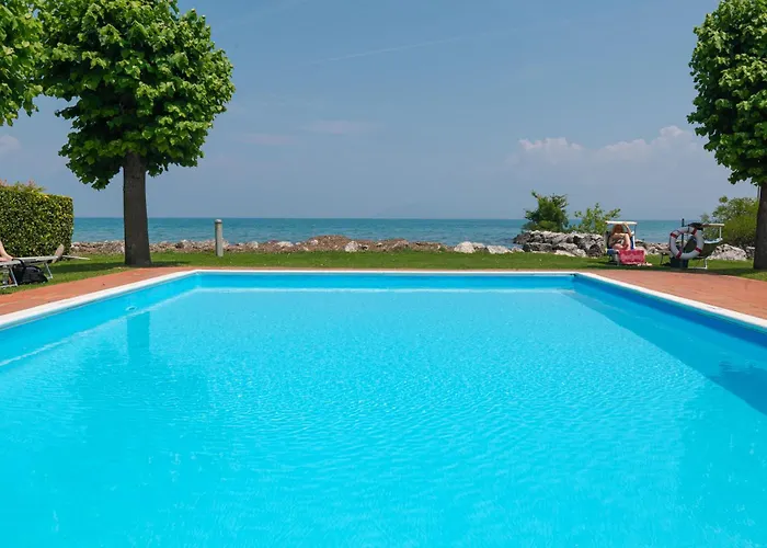 Timetofreedom Privatstrand Mit Pool * Sirmione