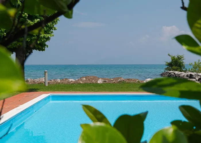 Lejlighed Timetofreedom Privatstrand Mit Pool Sirmione